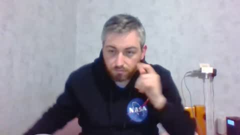 Snapshot of maximefrxx chatting on 01/06/25, 07:24 Maxime online show from 01/06/25, 07:24