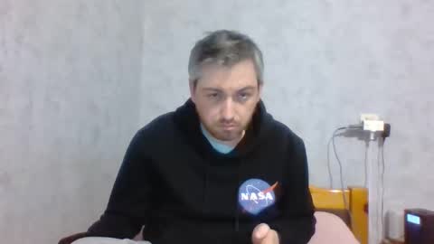 Snapshot of maximefrxx chatting on 01/20/25, 10:15 Maxime online show from 01/20/25, 10:15