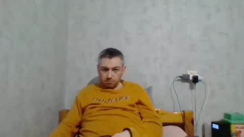 Snapshot of maximefrxx chatting on 02/11/25, 07:05 Maxime online show from 02/11/25, 07:05