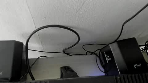 Snapshot of maximiliano_khalil chatting on 11/03/25, 07:59 Maximiliano online show from 11/03/25, 07:59