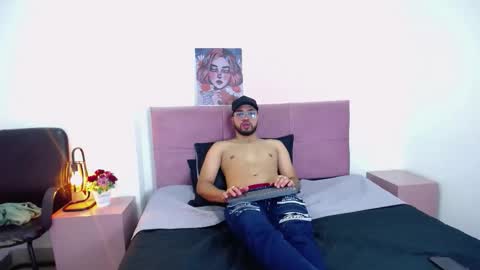 Maximiliano v online show from 02/26/26, 04:11