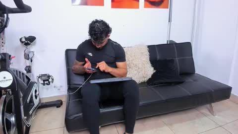 Maximo online show from 11/26/25, 03:07