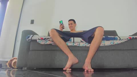 maximo__77 online show from 10/10/25, 04:17