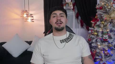 Snapshot of maximo_rodriguez chatting on 12/07/24, 05:48 Maximo online show from 12/07/24, 05:48