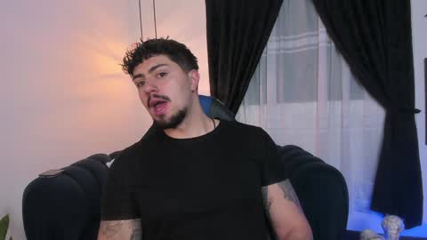 Snapshot of maximo_rodriguez chatting on 01/27/25, 06:09 Maximo online show from 01/27/25, 06:09