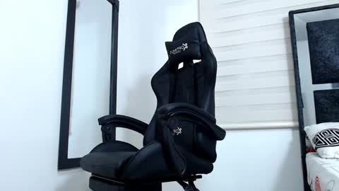 Maximo Sebastian online show from 01/26/25, 04:09