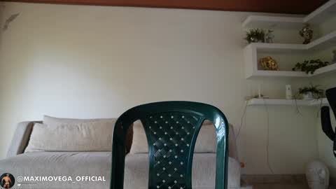 Sebastian online show from 04/03/26, 05:44