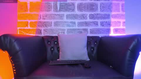 Snapshot of maximoking26 chatting on 02/18/26, 05:36 MAXIMO online show from 02/18/26, 05:36