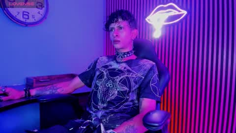 Snapshot of maximoking26 chatting on 02/27/26, 12:38 MAXIMO online show from 02/27/26, 12:38