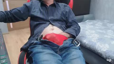 maximus3334 online show from 11/11/25, 11:21