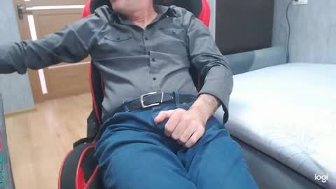 maximus3334 online show from 04/07/26, 10:05