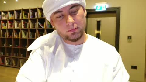 Snapshot of maximus888l chatting on 10/01/25, 04:02 Maximus online show from 10/01/25, 04:02