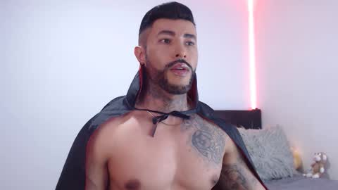 Snapshot of maximus_golden chatting on 10/30/25, 03:41 Independent Model online show from 10/30/25, 03:41