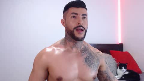 Snapshot of maximus_golden chatting on 11/07/25, 01:38 Independent Model online show from 11/07/25, 01:38