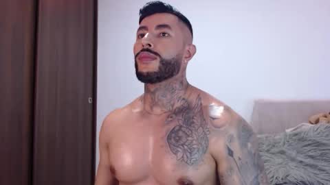 Snapshot of maximus_golden chatting on 11/20/25, 04:12 Independent Model online show from 11/20/25, 04:12