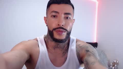 Snapshot of maximus_golden chatting on 11/21/25, 03:49 Independent Model online show from 11/21/25, 03:49