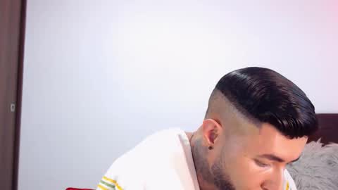 Independent Model online show from 02/03/26, 06:22