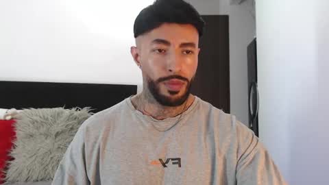 Independent Model online show from 05/31/26, 03:04