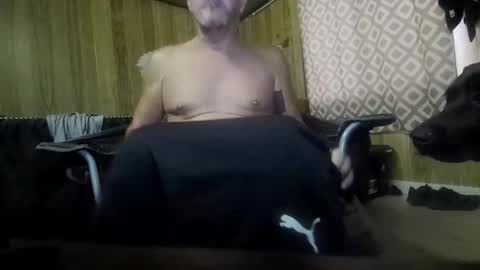 Snapshot of maximus_oreally chatting on 02/13/25, 09:27 Max online show from 02/13/25, 09:27