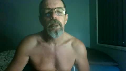 Snapshot of maximus_oreally chatting on 06/10/26, 11:46 Max online show from 06/10/26, 11:46
