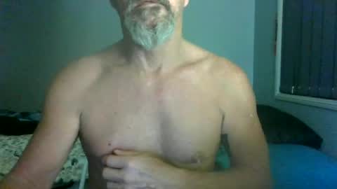 Snapshot of maximus_oreally chatting on 06/28/26, 04:18 Max online show from 06/28/26, 04:18