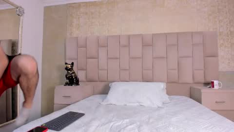 Maximus online show from 10/25/25, 03:58