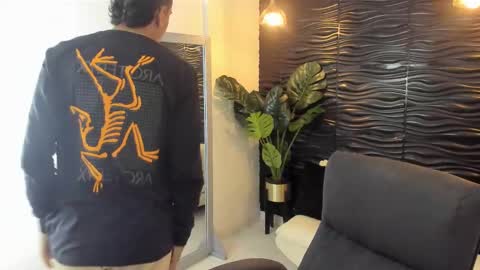 Maximus online show from 01/06/25, 01:19