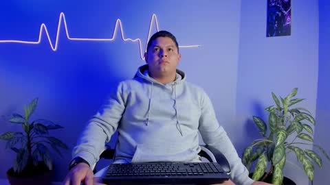 Maximus online show from 11/10/25, 11:42