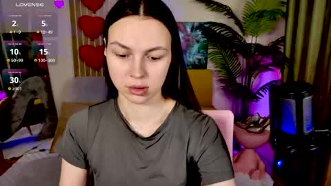 MaxinCarroll online show from 05/13/26, 08:44