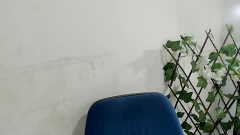 Snapshot of maxinesex_ chatting on 02/14/25, 05:03 maxinesex_ online show from 02/14/25, 05:03