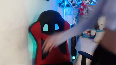 Snapshot of maxinesex_ chatting on 09/22/25, 01:35 maxinesex_ online show from 09/22/25, 01:35