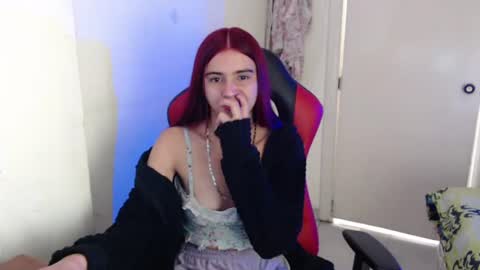 Snapshot of maxinesex_ chatting on 07/03/26, 01:50 maxinesex_ online show from 07/03/26, 01:50