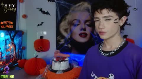 Max online show from 11/01/25, 06:37