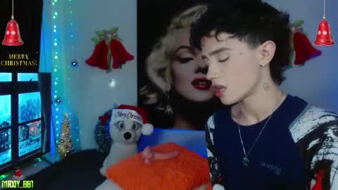 Max online show from 12/15/25, 09:52