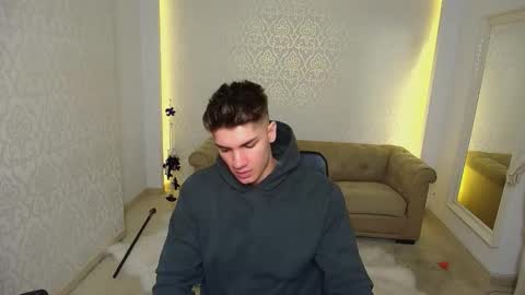 MaxKaiden online show from 11/08/25, 05:18