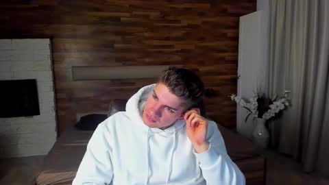 MaxKaiden online show from 03/19/26, 05:22