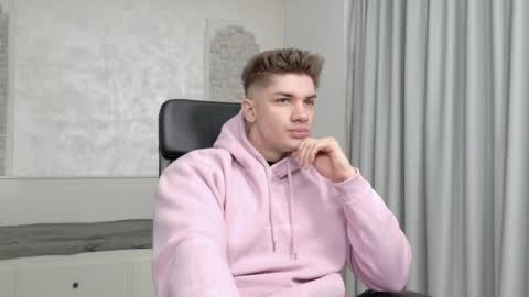 MaxKaiden online show from 04/03/26, 04:21