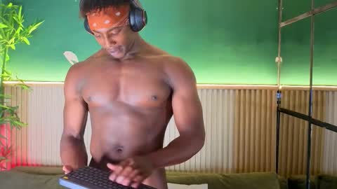 Maxmuscle10 online show from 02/13/26, 06:26