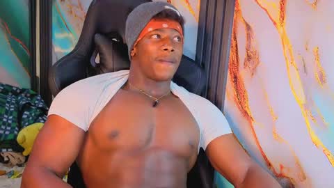 Maxmuscle10 online show from 05/11/26, 07:22