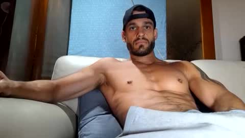 Luca Dominus online show from 11/19/25, 03:17