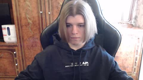 Snapshot of maxplay18 chatting on 01/21/25, 08:52 Max online show from 01/21/25, 08:52