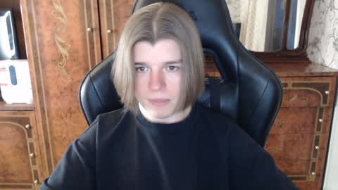 Snapshot of maxplay18 chatting on 01/25/25, 02:03 Max online show from 01/25/25, 02:03