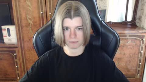 Snapshot of maxplay18 chatting on 01/29/25, 10:05 Max online show from 01/29/25, 10:05