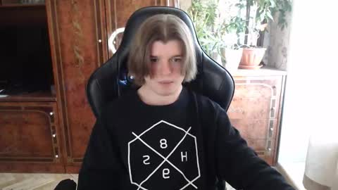 Max online show from 02/05/26, 11:04