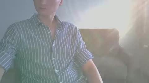 Snapshot of maxrelax90 chatting on 03/15/26, 01:50 maxrelax90 online show from 03/15/26, 01:50