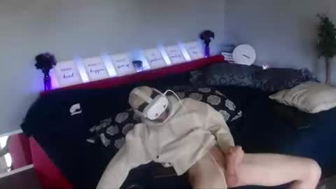 MaxRouger online show from 09/25/25, 06:00