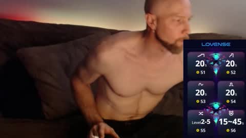 MaxRouger online show from 11/16/25, 12:55