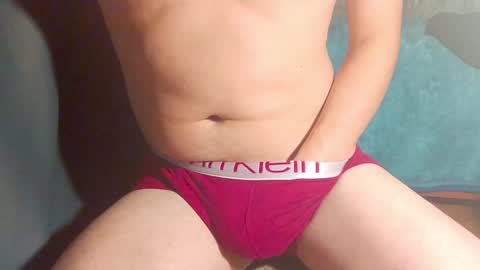 Snapshot of maxsimochka11 chatting on 12/24/24, 10:11 maxsimochka online show from 12/24/24, 10:11