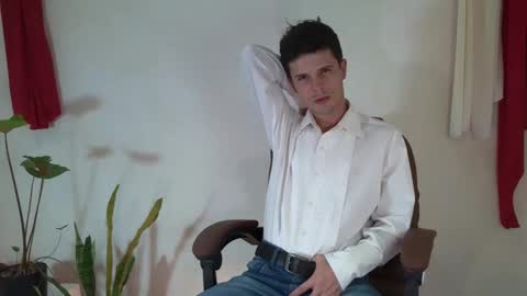 Snapshot of maxtopboy chatting on 01/14/25, 02:29 Max online show from 01/14/25, 02:29