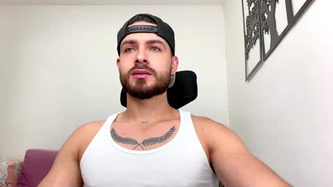 Snapshot of maxtowers chatting on 02/05/25, 10:12 Maxi online show from 02/05/25, 10:12